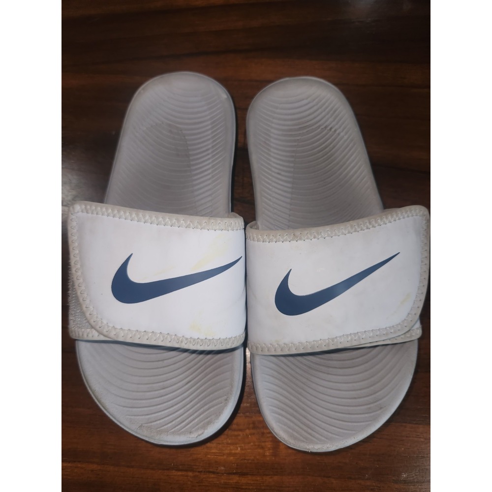 Big Kids' Nike Kawa Adjust Slides Wolf Gray or Cool Grey Kids sz 1. Adjustable